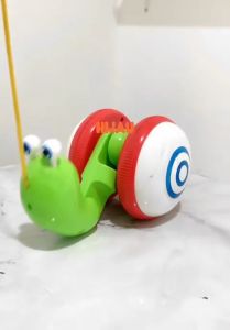 Mainan Siput Tarik Goyang Berjalan Musik Lampu / Mainan Anak Tarik Siput