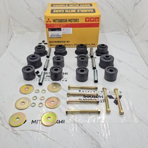 KARET BODY MONTING MITSUBISHI TRITON LAMA TAHUN 2008-2015