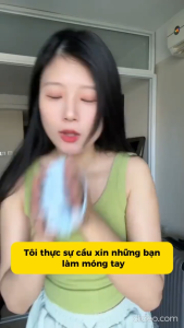 Lược Gội Đầu Silicone Mềm Massage Đầu Giảm Gầu Ngứa Rụng Tóc Cầm Tay Tiện Lợi