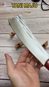 TANI MAJU Carbon Steel Butcher Knife with Leather Sheath