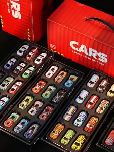 Hộp xe ô tô đồ chơi mô hình container 48 chiếc độc đáo.