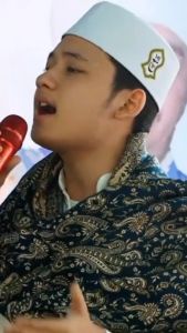 Peci Terompahteromah & Kopiyah Terompahteromah: Aksesoris Tradisional