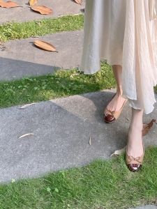 Marcha รองเท้าคัชชูผู้หญิงส้นแบนสไตล์ชาแนลบัลเลต์หัวกลมติดโบว์รองเท้าคนขี้เกียจพื้นนิ่มส้นแบนแมทช์ลุคง่าย