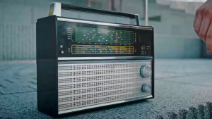 Momax Case For iPhone 16 Series Pro Max Plus AI.R Magsafe Magnetic anti shock crack ring hole casing