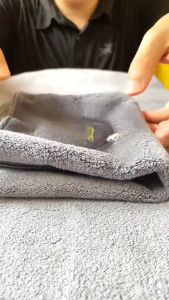 Khăn Lau Xe Hơi Hai Mặt Bằng Da Lộn 30 x 60cm Màu Sắc Đa Dạng Thấm Hút Tốt và Bền Bỉ Trong 5 Năm Dễ Dàng Giặt và Lau Khô