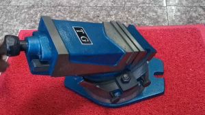 ปากกาจับชิ้นงานองศา ปากกาเอียงองศา ขนาด 4 นิ้ว และ 6 นิ้ว ปากกามิลลิ่ง ปากกาจับเหล็ก พร้อมส่ง ปากกาจับชิ้นงาน ปากกาจับชิ้นงานขนาด 4 / 6นิ้ว-สินค้าขายดี พร้อมส่ง ส่งไว Best selling products.***ราคาต่อชิ้น***