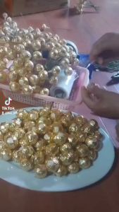 CUỘN MÀNG BỌC SOCOLA ĐỂ CẮM LÊN BÓ HOA HỘP QUÀ_HSTP