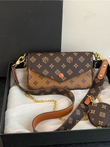 Fashionable Floral Print Chain Strap Small Square Bag Womens 2024 New Style Retro Envelope Bag Versatile Single Shoulder Crossbody Bag