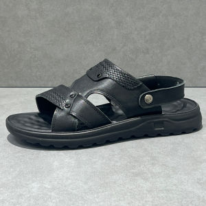 Mens Summer Wear Leather Sandals Soft Bottom Anti-Slip Driving Slippers Outerwear Casual Slip-On Shoes Top Layer Cowhide