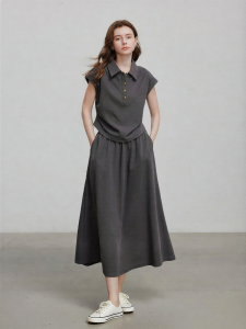Toyouth | Waist-Shaping Polo Collar T-shirt and Skirt Set