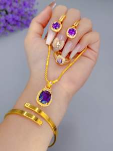 Emerald Sugar Zircon Pendant With Collarbone Chain Fashion Necklace Jewelry Jewelry Sets