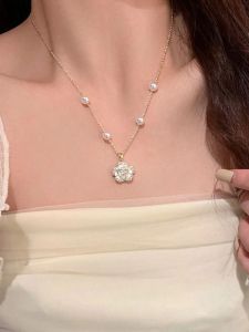 Camellia Inspired Pearl Necklace Light Luxury
