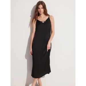 Elle Black Silk V-neck Strap Dress Womens Summer New Style Small Size Elegant Skirt Commute Simple Style Natural Waist