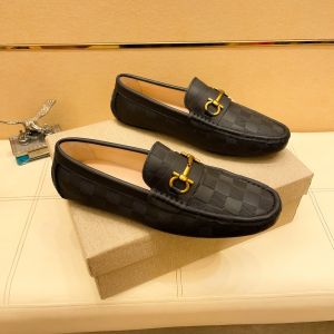 Cool Weishi หรูหรายุโรปสไตล์ Bean รองเท้าสําหรับชายคลาสสิกลายสก๊อตหนัง Casual SLIP-ON รองเท้าไม่มีส้นส้นแบนและซับหนังแพะ