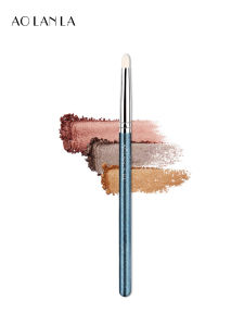 Soft Wool Professional Makeup Brush for Beginners Eye Detailing Brush Long Handle Normal Size Suitable for Any Skin Type