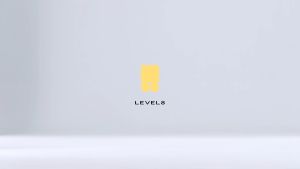 Level8 Luminous trolley luggage case 28" Black