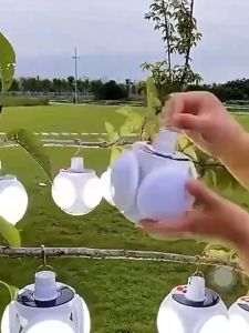 หลอดไฟฟุตบอลพลังงานแสงอาทิตย์ ไฟฉุกเฉินกลางแจ้ง แบบชาร์จไฟได้