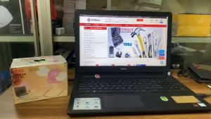 Quạt con cóc mini cắm cổng USB cánh mềm an toàn cho bé