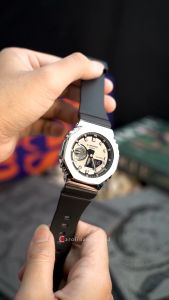 Jam Tangan Pria Casio G-Shock GM-2100-1A  CasiOak Metal Covered Grey Analog Digital Dial Black Resin Band