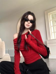 Spicy Girl Diagonal Shoulder T-shirt Womens Autumn Winter New Style Exposure Shoulder Inner Match Red New Year Clothing Spring Autumn One Shoulder Top