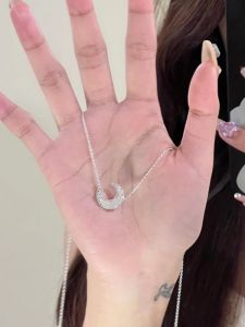 999 Pure Silver Moon Necklace Womens Luxury Fresh out Original Design White Mother of Pearl Friend Gift Fashion Jewelry