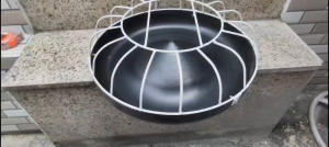 Máng ăn chống bới cho gà vịt .Máng đúc 36 cm