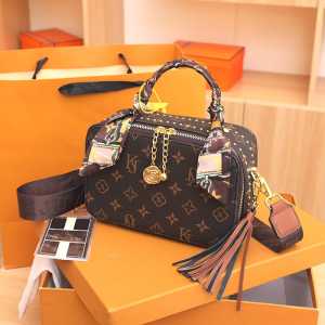 TAS SELEMPANG WANITA IMPORT/TAS TOP HANDLE WANITA FASHION KOREA/TAS BAHU WANITA/TAS WANITA TERBARU DAN KEKINIAN