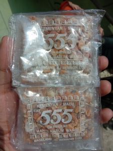 KEMENYAN MADU 555 MANIS HARUM WANGI 1 PAK