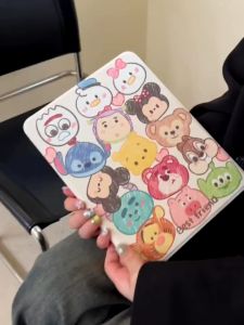 เคสiPadหมุน 360° Air5 Gen9 Air7 Gen11 Magisy Pooh Bear ช่องใส่ปากกาขวา Acrylic เคส ipad Pro 11 2024 gen10 air4 air3 iPad Case air 6 mini 7