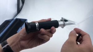 Reflectometer เสริมความมั่นใจในการวัดความเค็ม เครื่องวัดความเค็มในบ่อกุ้ง วัดค่าความเค็มในน้ำ เครื่องมือวัดความเค็ม เครื่องวัดความเค็มน้ำทะเล