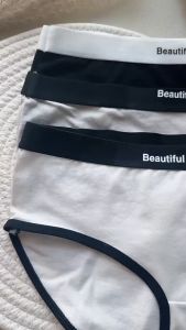 กางเกงในผู้หญิง กางเกงในสีพื้น โทนขาวดำ ผ้านุ่ม ใส่สบาย ระบายอากาศได้ดี เป้า2ชั้นป้องกันแบคทีเรีย กางเกงใน NY015