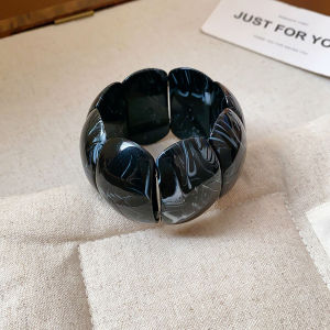 2025 Hot Sale Irregular Acrylic Oval Elastic Beaded Strand Bracelets for Women Leisure Bracelet Fashion Jewelry Wholesale V