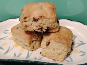 Rustic Raisin Sourdough Scones 4 pieces - +360g 乡村葡萄干酸面包司康饼 4 个 - +360克