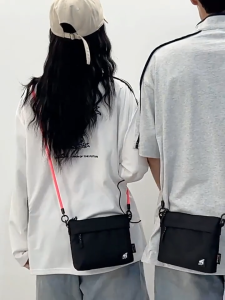 C & K Túi đeo chéo nhỏ phong cách đường phố dành cho nam và nữ làm từ vải nylon có khóa kéo và ngăn đựng điện thoại