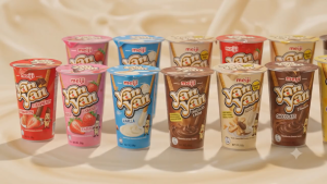 [VIRAL] 10X44G Meiji Yan Yan Stick Cracker with DIP Cream Snack (10CUPS)