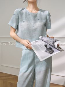 Áo Sơ Mi Phong Cách Hàn Quốc và Quần Tây Thẳng