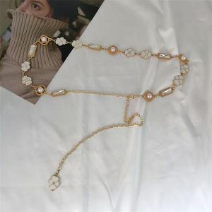 เข็มขัดโซ่ไข่มุกตกแต่งกระโปรงเดรสผู้หญิง เข็มขัดโซ่ไข่มุกสำหรับเด็กและเยาวชน โซ่โลหะผสมพื้นผิวเคลือบยางแบบลำลอง ตัวล็อกหัวเข็มขัดแบบมีด