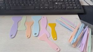 手账专用工具手账刮板小黄铲 和纸小麻薯胶带手帐贴纸防翘边塑料刮刀手账工具 Handbook Special Tool Scraper Small Yellow Shovel Scrapper Sticker Stationery