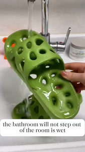 BUY 1TAKE 1 Fleeti | Bathroom Use Slip-Resistant Breathable Slippers