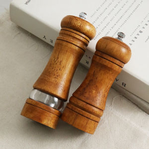 เครื่องบดพริกไม้แบบมือพิเศษพร้อมขวดปรุงแต่งรสชาติ เครื่องมือครัวไม้สำหรับใช้ในบ้าน ปรุงแต่งรสชาติแบบผสมผสานหลายอย่าง
