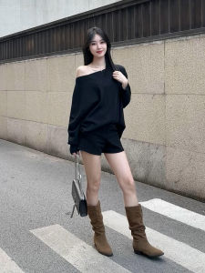 Fashionable Sporty Shoulder Bared Set for Women Spring Summer Loose Fit Casual Style Long Sleeve Sweatshirt And Shorts Two Piece Set Anti Aging