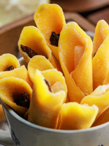 XUNCUIJI | Mango Plum Guava and Lemon Sweet and Sour Fruit Roll Snack