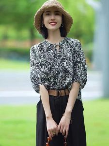 เสื้อเชิ้ตผ้าไหมลายพิมพ์ฤดูร้อนปี 2024 สไตล์ลำลอง แขนพอง ทรงหลวม เสื้อผ้าผู้หญิง สไตล์หวาน แขนสั้น ความยาวปกติ
