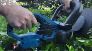 Hedge Trimmer Portable Cordless Electric Shrub Dual Action Grass Trimmer 588VF Rechargeable Brushless Lithium Battery Heavy Duty Outdoor Garden Power Tools