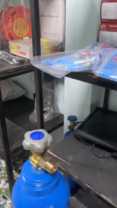 Đầu Nối Bình Khí Công Nghiệp Oxy Nito CO2 Argon - Đầu Vào Ren 22 Đầu Ra Ren 23 Thông Dụng