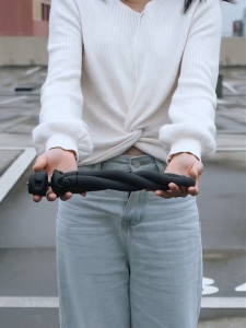 Fotopro RM-100+ / RM-100+ PRO ขาตั้งโทรศัพท์ Octopus สำหรับกล้องไม่ต้องใช้กระจก ขาตั้งกล้องแบบ Gimbal พร้อมขาตั้งมินิแบบพกพาสำหรับโทรศัพท์/กล้อง น้ำหนักเบา ใช้ได้กับกล้องไม่ต้องใช้กระจกและโทรศัพท์