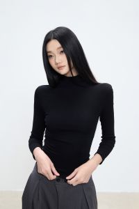 withmin | Áo Thun Tay Dài Cổ Trụ Ôm Sát