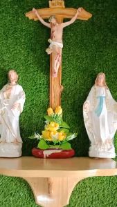 Bộ bàn thờ công giáo Mẹ Thánh 30cm màu trắng xanh Thánh giá Chúa 40cm kệ thờ gỗ 40cm bộ nhỏ vừa