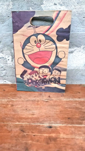 Paper Bag Ulang Tahun Anak Gambar Karakter (Isi 12) Ukuran 22x7x31 cm (Isi 12 pcs)