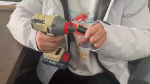 Máy Siết Bulong điện mômen lớn Máy Siết Bulong điện tiện lợi vận hành công suất cao linh kiện đầy đủ